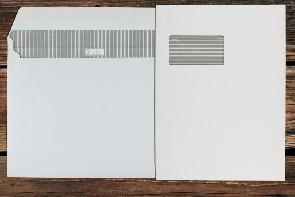 Faltenhüllen mit Fenster C4+ 239x324 mm Haftklebend Weiß 120 g/qm Falte 20 mm